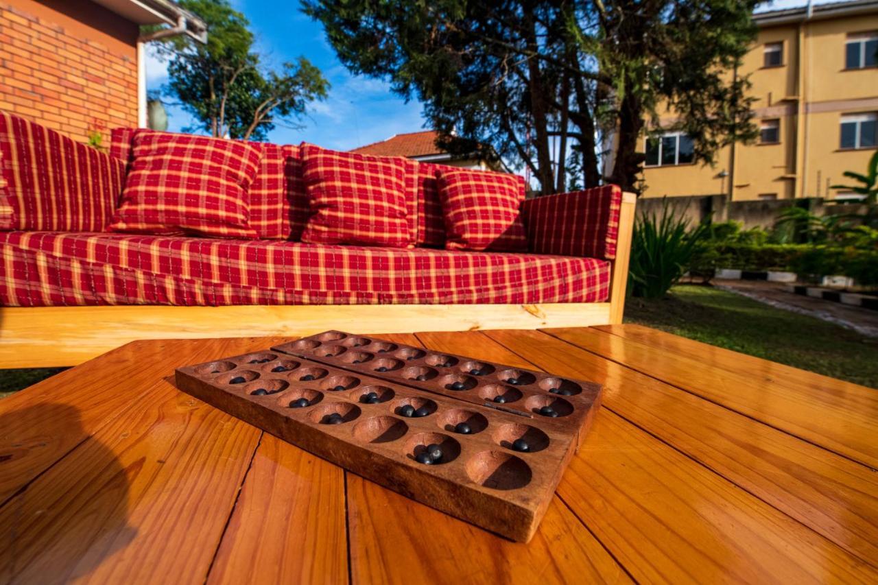 Cycad Entebbe Guest House Exterior foto